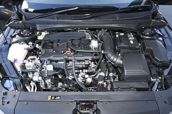 2026 Kia K4 GT-Line CL4m thumb-7
