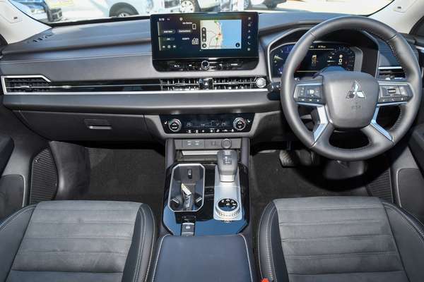 2025 Mitsubishi Outlander Aspire ZM thumb-16