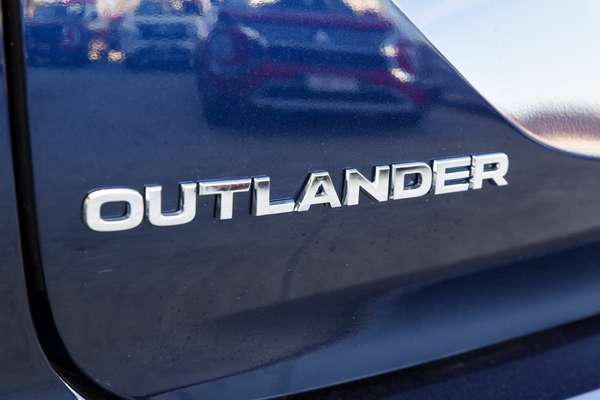 2025 Mitsubishi Outlander Aspire ZM thumb-19