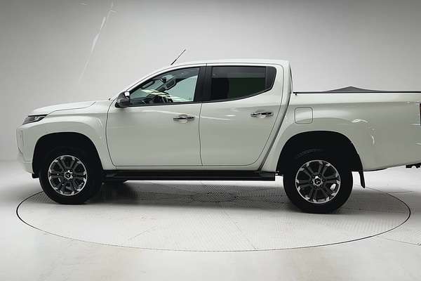2023 Mitsubishi Triton GLS MR 4X4 thumb-7