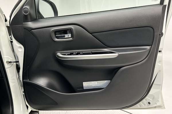 2023 Mitsubishi Triton GLS MR 4X4 thumb-18
