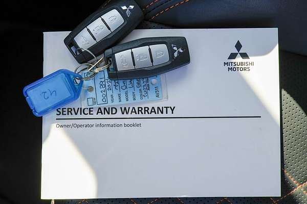 2024 Mitsubishi Outlander PHEV Exceed Tourer ZM thumb-20