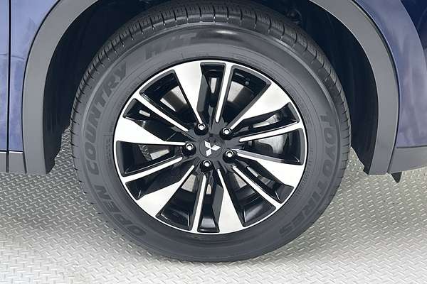 2025 Mitsubishi Outlander LS ZM thumb-9