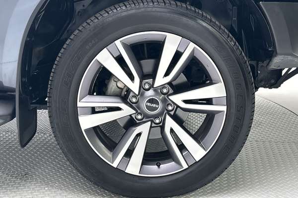2023 Isuzu MU-X LS-T thumb-9