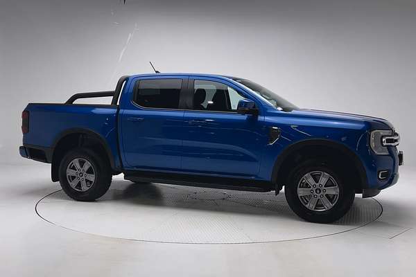 2024 Ford Ranger XLT 4X4 2.0L thumb-3