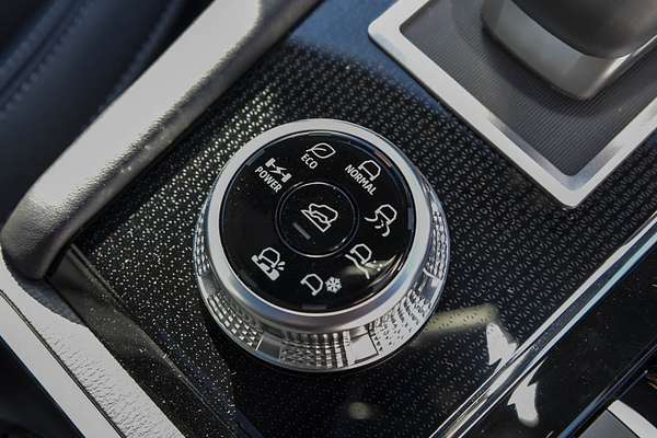 2025 Mitsubishi Outlander PHEV GSR ZM thumb-11