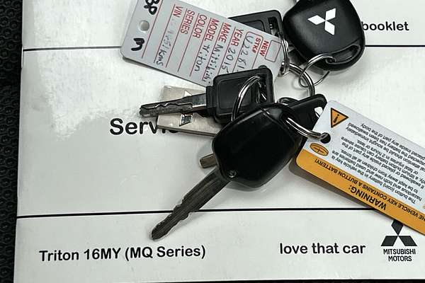2015 Mitsubishi Triton GLS MQ 4X4 thumb-22