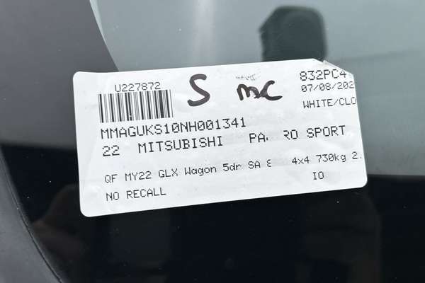 2022 Mitsubishi Pajero Sport GLX QF thumb-23