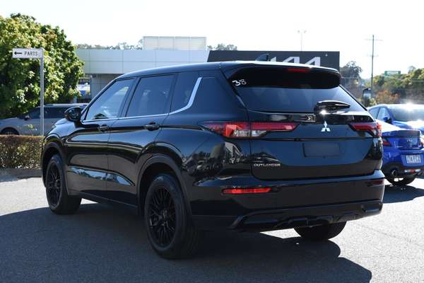2023 Mitsubishi Outlander LS ZM thumb-5