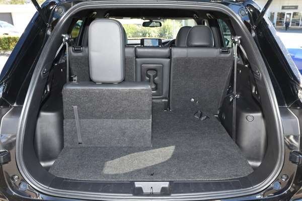 2023 Mitsubishi Outlander LS ZM thumb-18