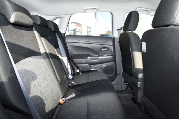 2022 Mitsubishi ASX LS XD thumb-8