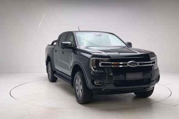 2023 Ford Ranger XLT 4X4 2.0L thumb-4