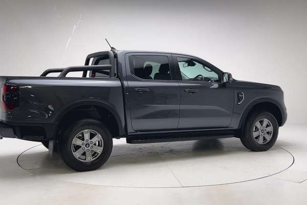 2023 Ford Ranger XLT 4X4 2.0L thumb-2