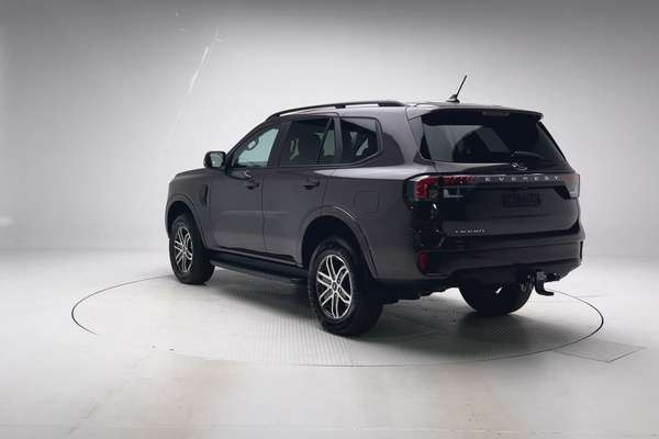 2025 Ford Everest Trend 2.0L thumb-8