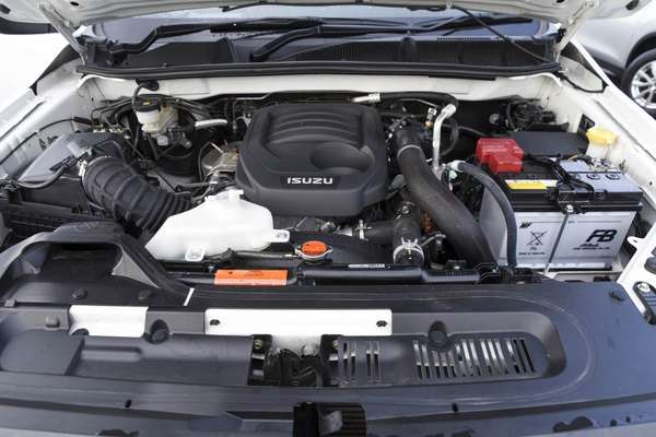 2024 Isuzu D-MAX SX High Ride Rear Wheel Drive thumb-7
