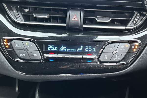 2018 Toyota C-HR Koba NGX50R thumb-16