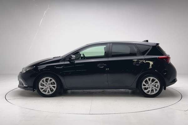 2017 Toyota Corolla Hybrid ZWE186R thumb-7