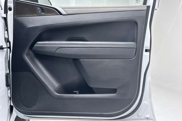 2024 Volkswagen Amarok TDI600 Style NF 4X4 thumb-18