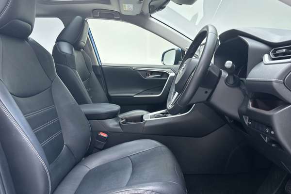 2020 Toyota RAV4 Cruiser MXAA52R thumb-12
