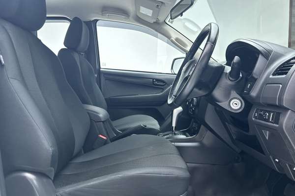 2019 Isuzu D-MAX SX High Ride Rear Wheel Drive thumb-11