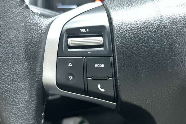 2019 Isuzu D-MAX SX High Ride Rear Wheel Drive thumb-16