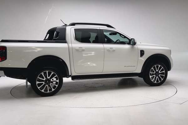 2025 Ford Ranger Platinum 4X4 3.0L thumb-2