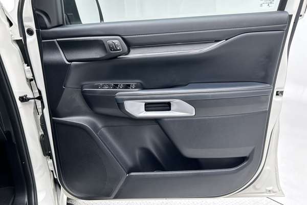 2025 Ford Ranger Platinum 4X4 3.0L thumb-18