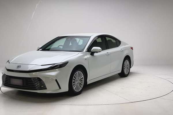 2025 Toyota Camry Ascent AXVH80R thumb-5