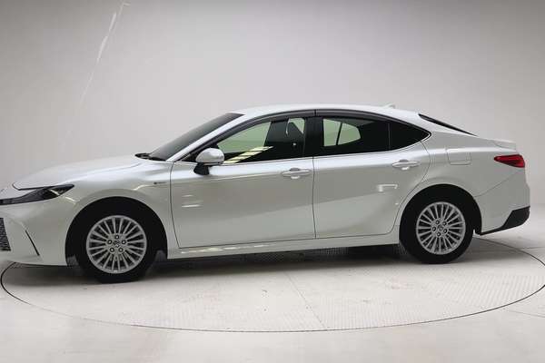 2025 Toyota Camry Ascent AXVH80R thumb-6