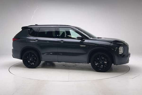 2025 Mitsubishi Outlander PHEV GSR ZM thumb-3