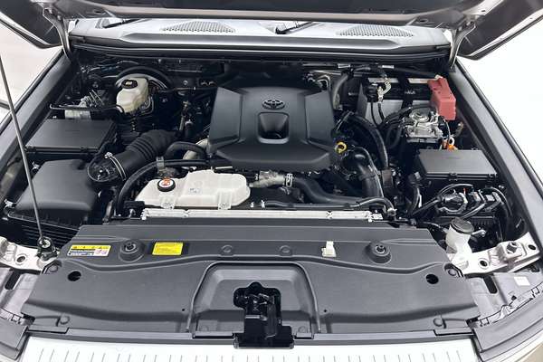 2025 Toyota Landcruiser Prado GXL GDJ251R thumb-10