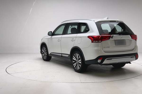 2019 Mitsubishi Outlander ES ZL thumb-8