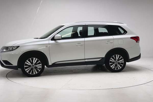 2019 Mitsubishi Outlander ES ZL thumb-6