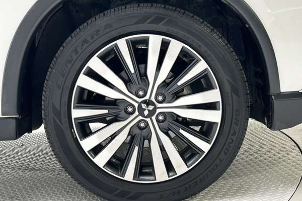 2019 Mitsubishi Outlander ES ZL thumb-9
