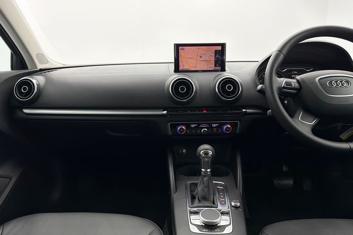 2014 Audi A3 Attraction 8V