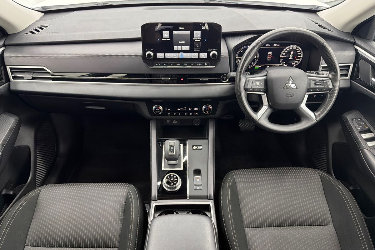 2024 Mitsubishi Outlander PHEV ES ZM