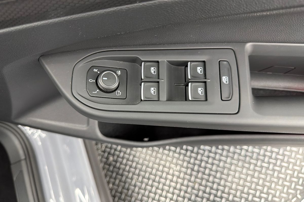 2024 Volkswagen Golf GTI 8