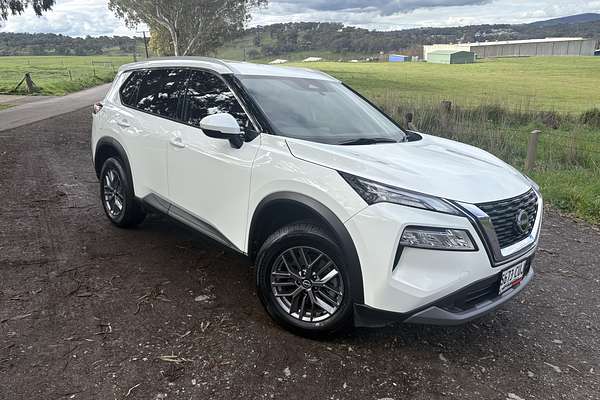 2022 Nissan X-TRAIL ST T33