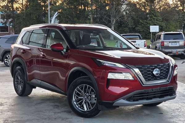2024 Nissan X-TRAIL ST T33