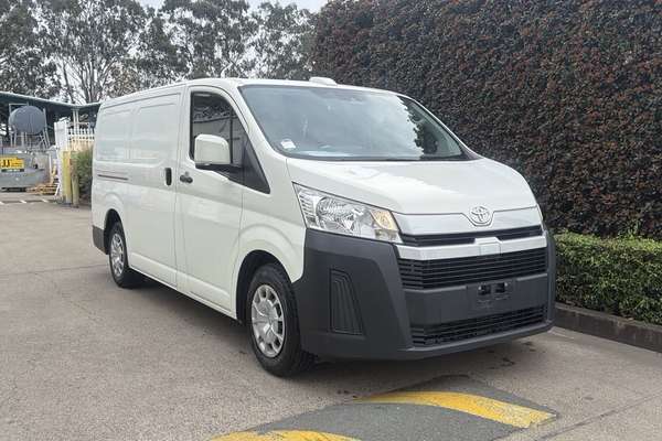 2022 Toyota Hiace GDH300R LWB