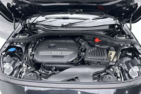 2023 BMW 1 Series 118i M Sport F40 thumb-10