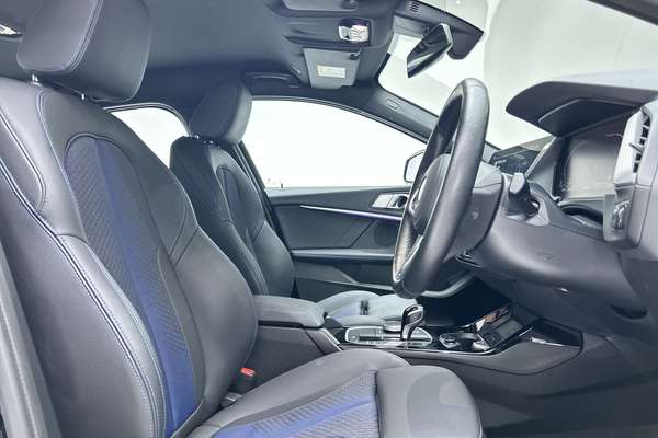 2023 BMW 1 Series 118i M Sport F40 thumb-12