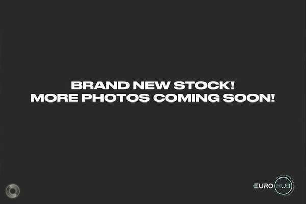 2022 Land Rover Defender 110 D300 SE L663