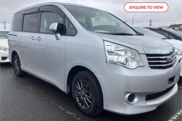 2011 Toyota Noah Welcab