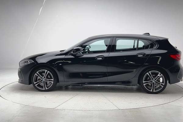 2023 BMW 1 Series 118i M Sport F40 thumb-7