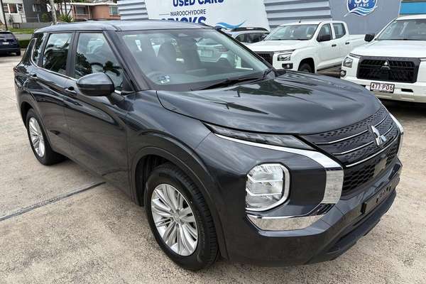 2024 Mitsubishi Outlander ES ZM