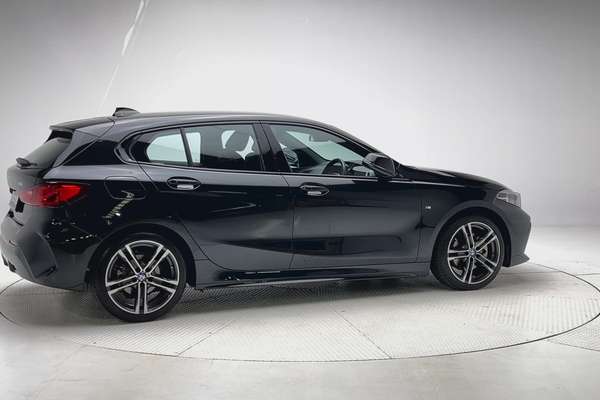 2023 BMW 1 Series 118i M Sport F40 thumb-2