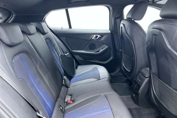 2023 BMW 1 Series 118i M Sport F40 thumb-11