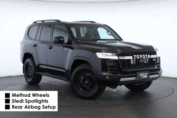 2025 Toyota Landcruiser GR Sport FJA300R - Image 1