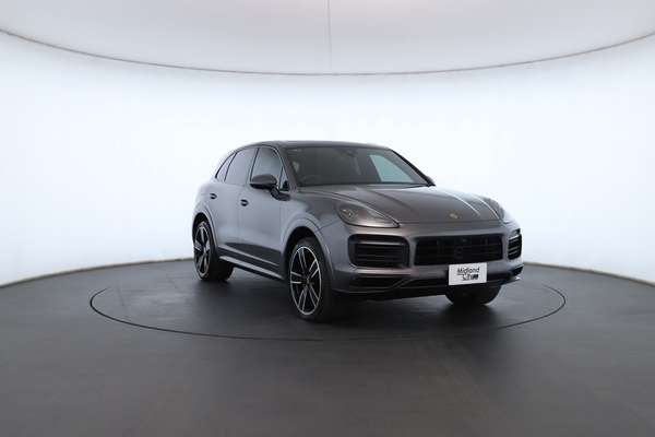 2022 Porsche Cayenne GTS 9YA - Image 5